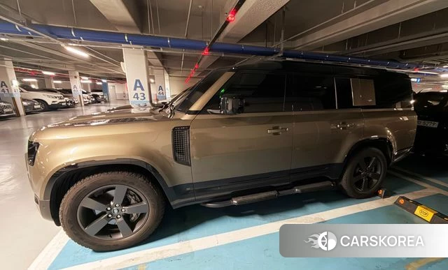 Land Rover Defender (L663) 2024 Песочный из Кореи