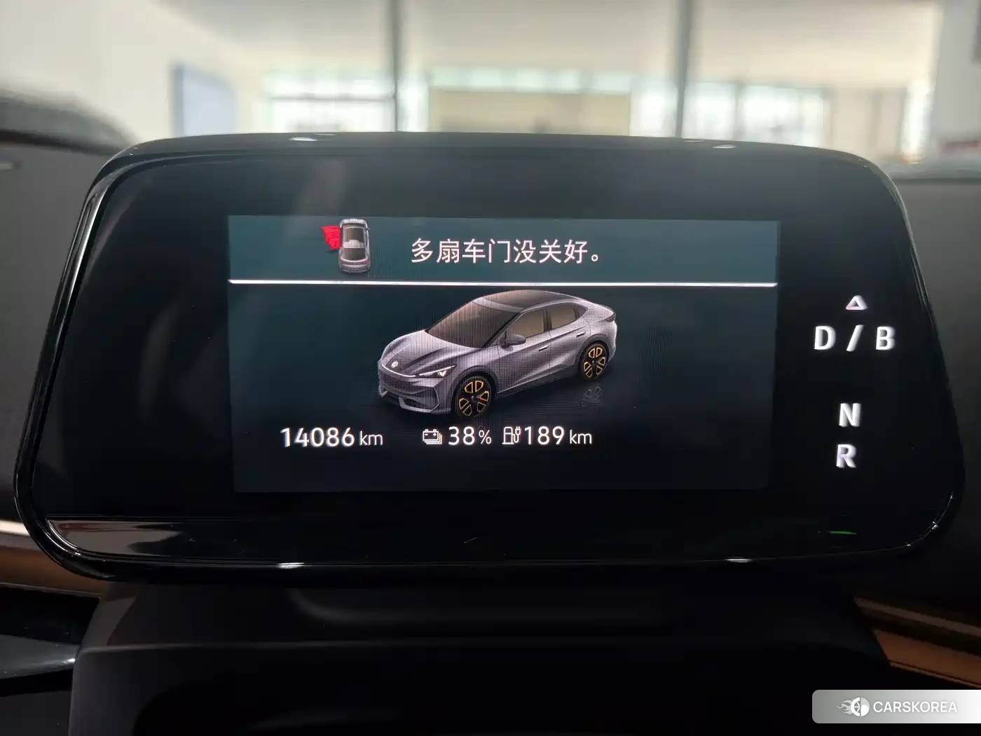 Volkswagen ID. UNYX 2025 Белый из Китая