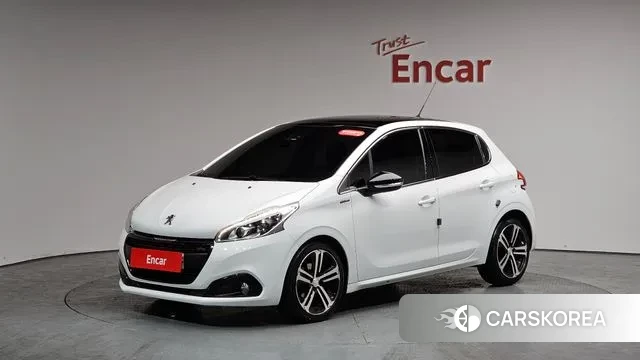 Peugeot 208 2018 Белый из Кореи