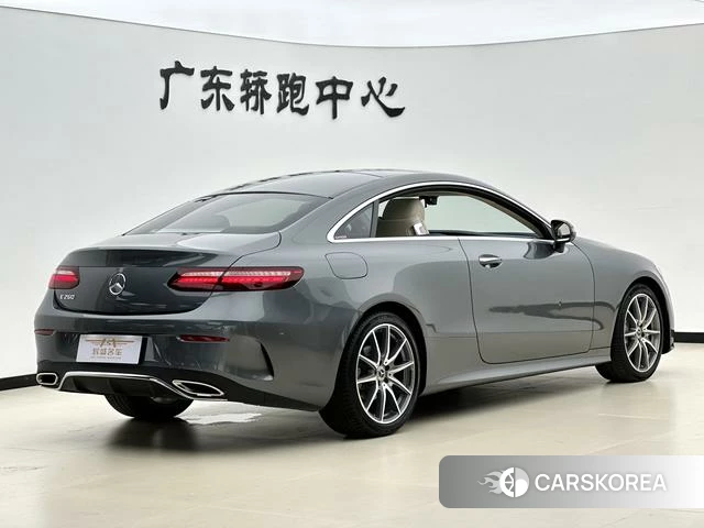 Mercedes-Benz E-class (imported) 2022 Темно-серый из Китая