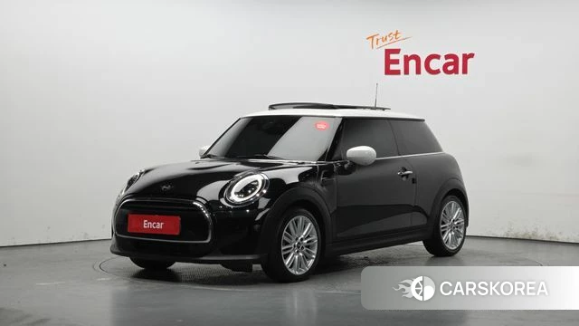 Mini Cooper 2022 Черный из Кореи