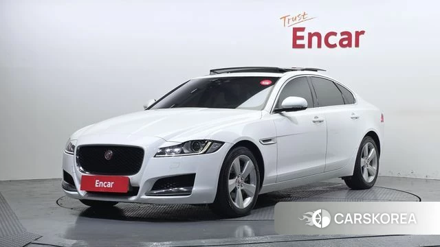 Jaguar XF (X260) 2018 Белый из Кореи