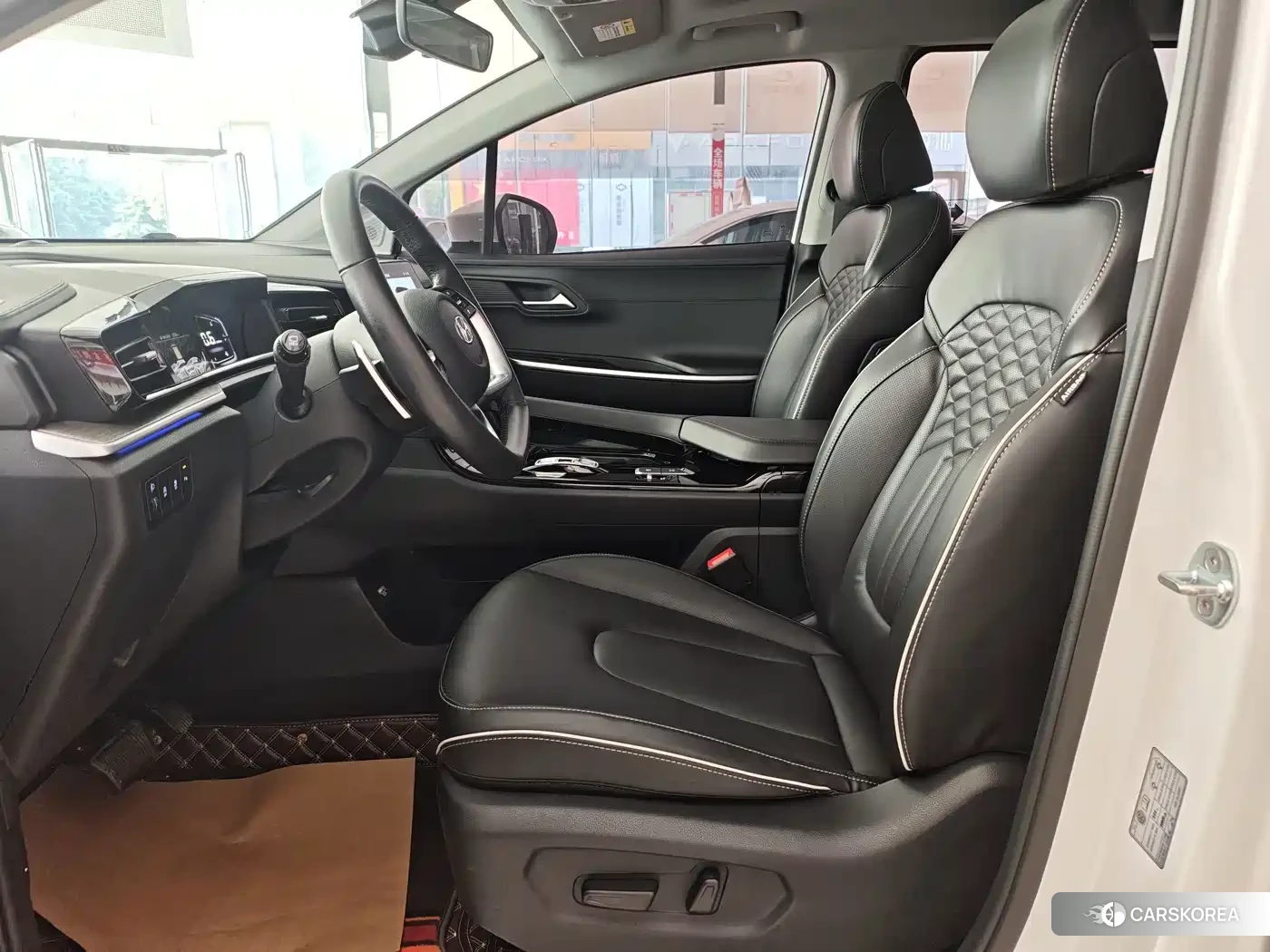 Hyundai Kustu 2024 Белый из Китая