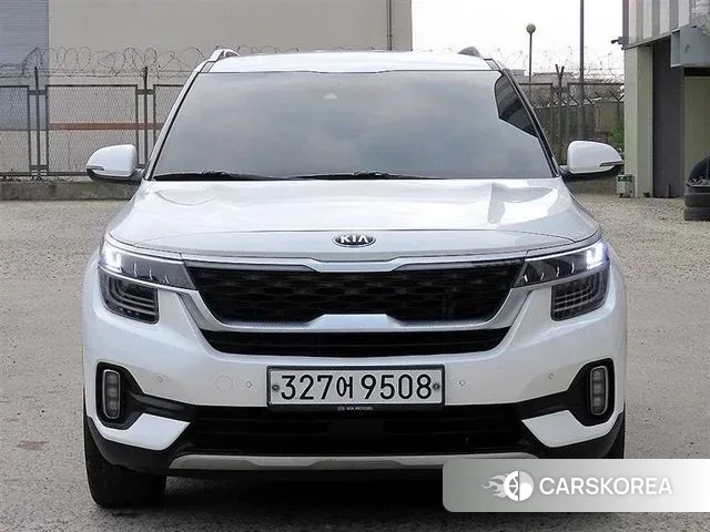 Kia Seltos 2020 Белый из Кореи