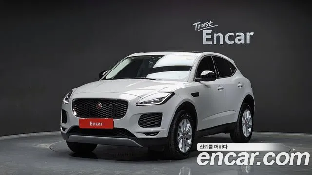 Jaguar E-PACE 2018 Серебристо-серый из Кореи