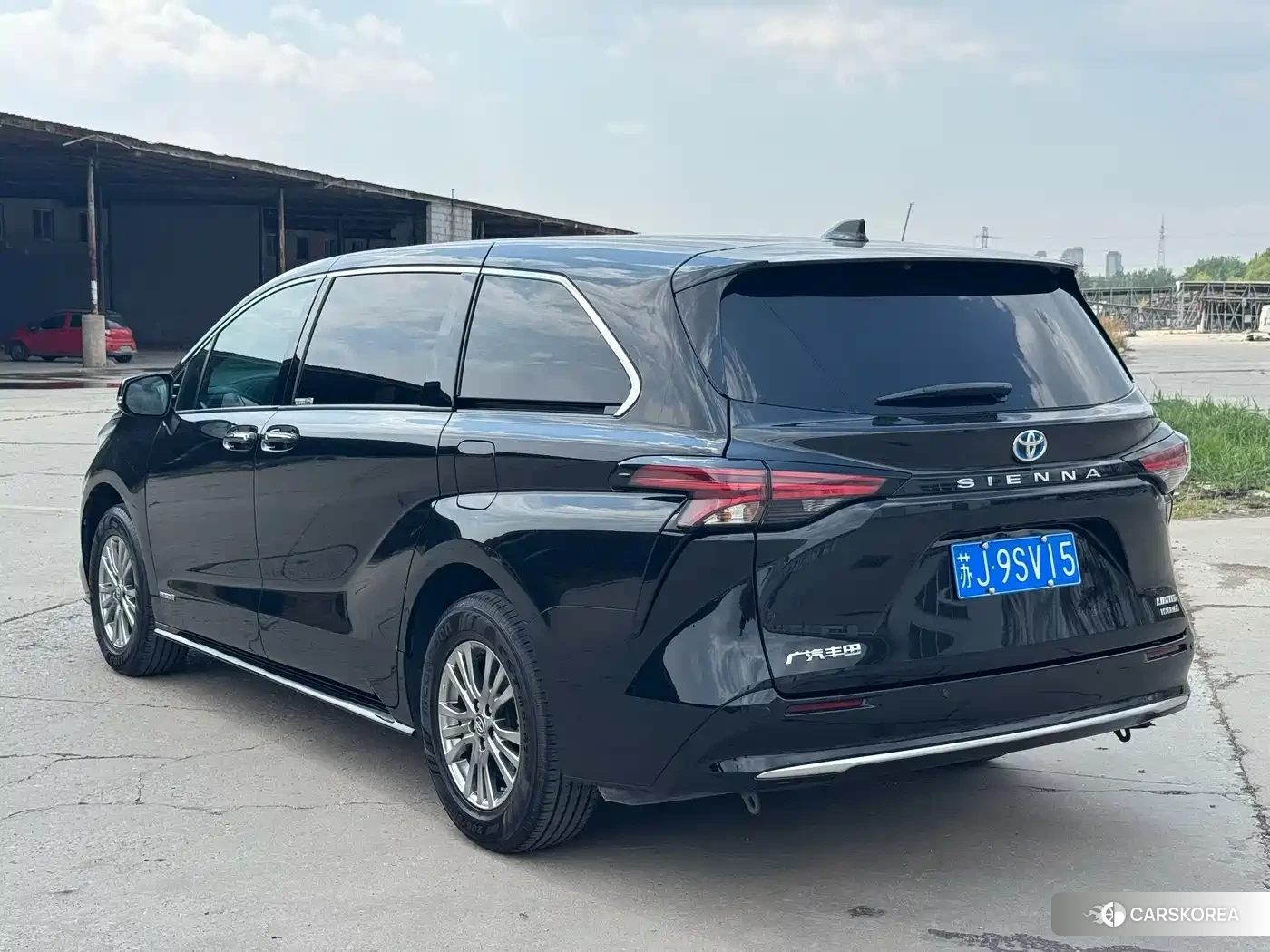 Toyota Sienna 2023 Черный из Китая