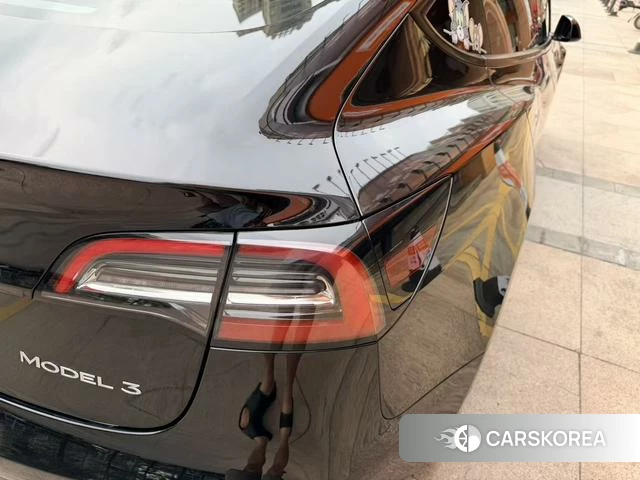 Tesla Model 3 2023 Черный из Китая