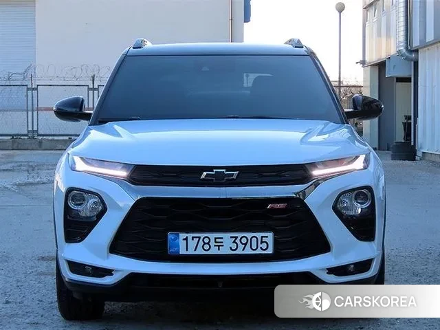 Chevrolet (GM Daewoo) Trailblazer 2022 Белый из Кореи