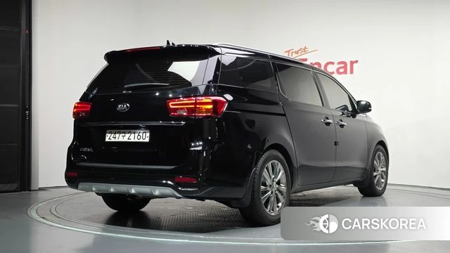 Kia The New Carnival 2019 Черный из Кореи