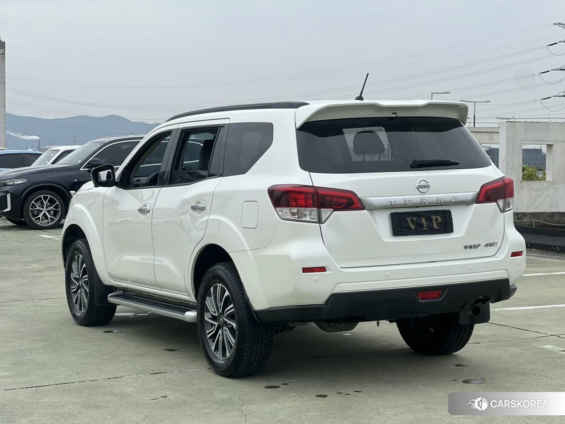 Nissan Tuda 2019 Белый из Китая