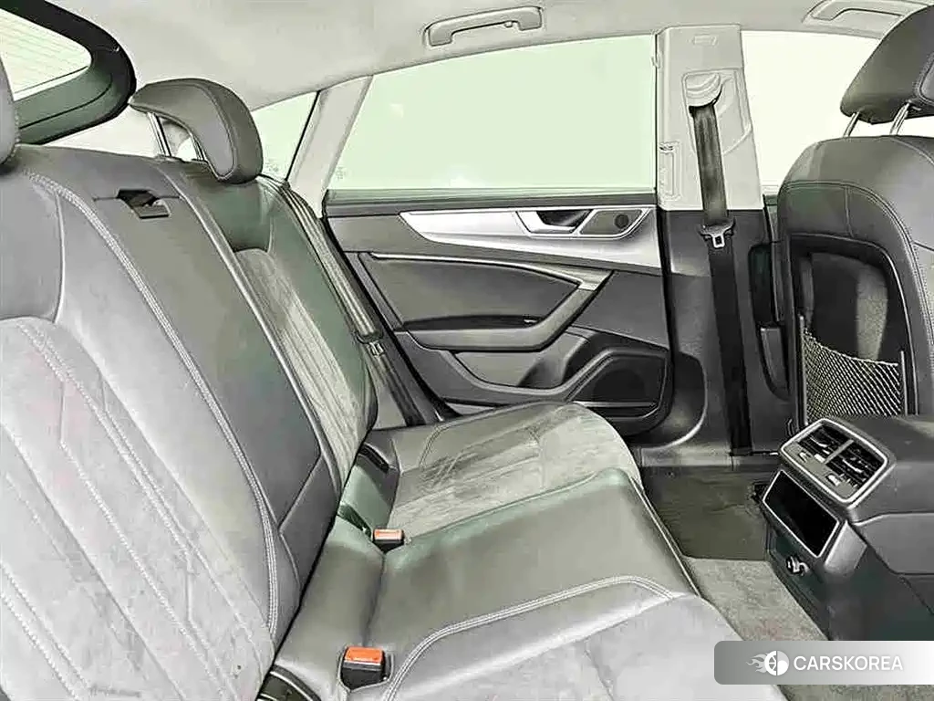 Audi A7 2024 Черный из Китая