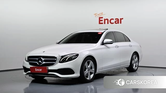 Mercedes-Benz E-Class W213 2018 Белый из Кореи