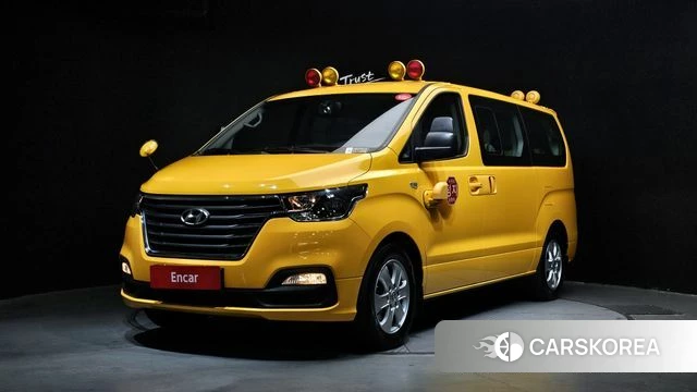 Hyundai The New Grand Starex 2019 Желтый из Кореи