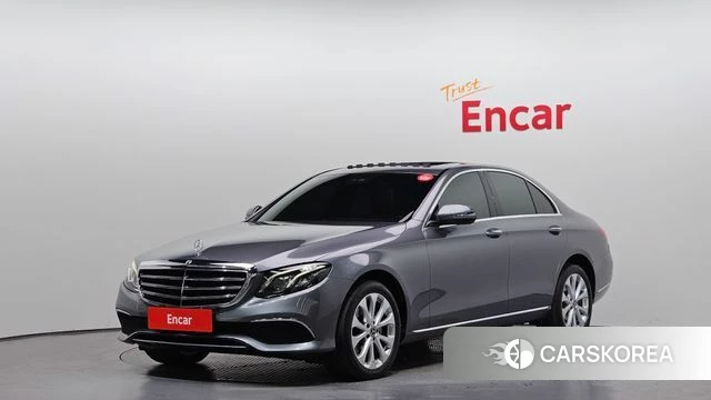 Mercedes-Benz E-Class W213 2019 Серый из Кореи