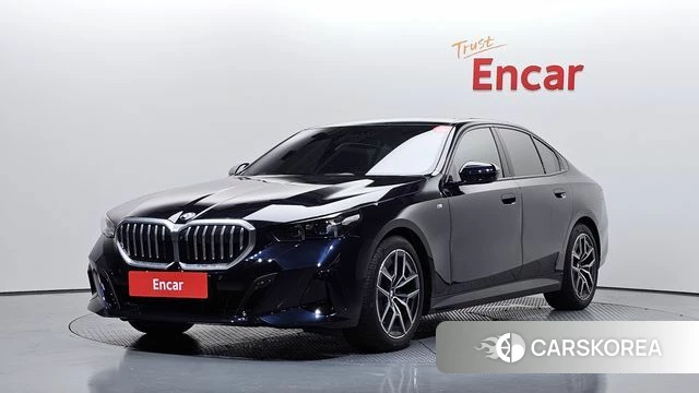 BMW 5 Series (G60) 2024 Синий из Кореи