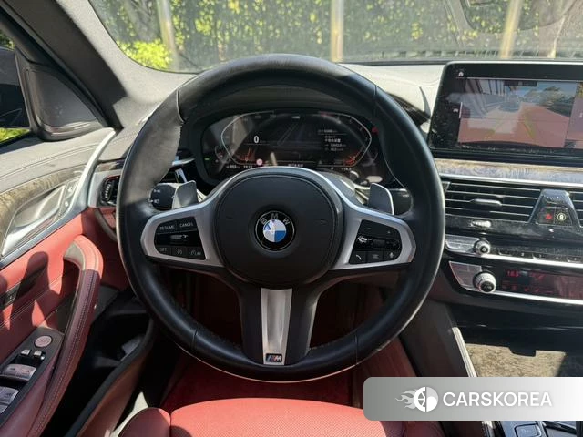 BMW 5 series 2022 Черный из Китая