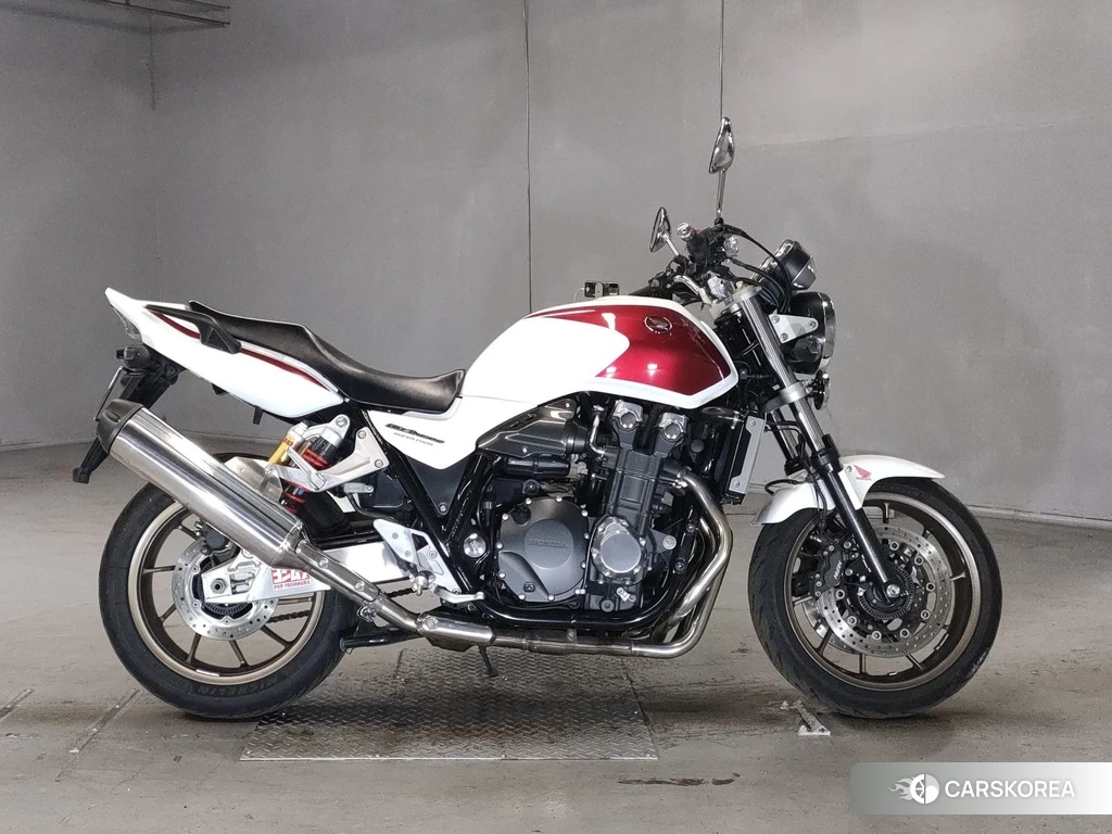 Проданный Honda CB1300SF 2016 из Японии