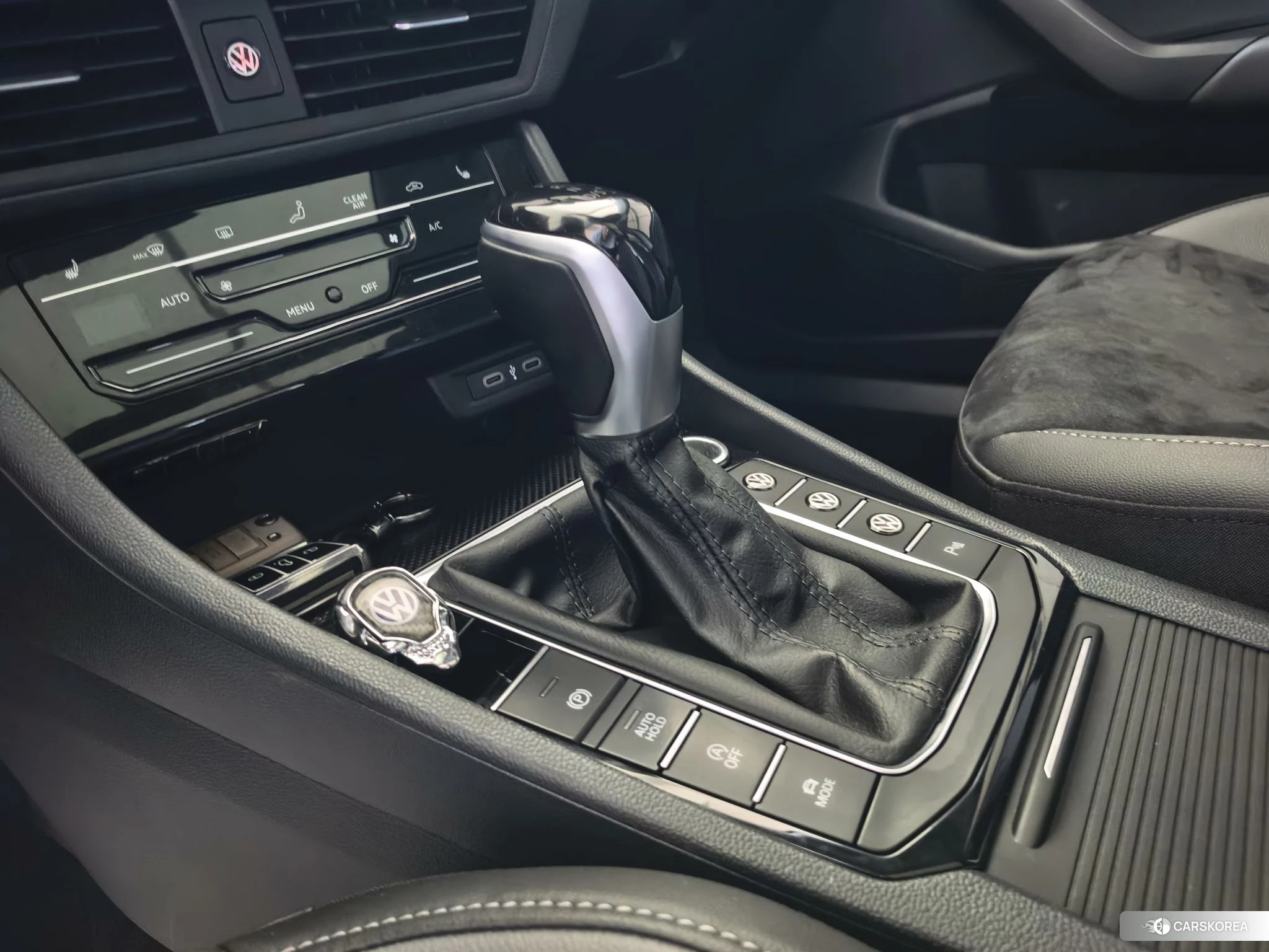 Volkswagen Sagitar 2022 Темно-серый из Китая
