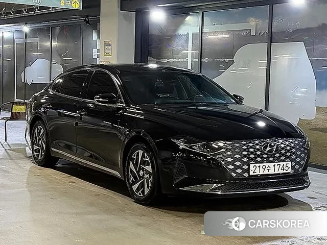 Hyundai The New Grandeur IG Hybrid 2020 Черный из Кореи