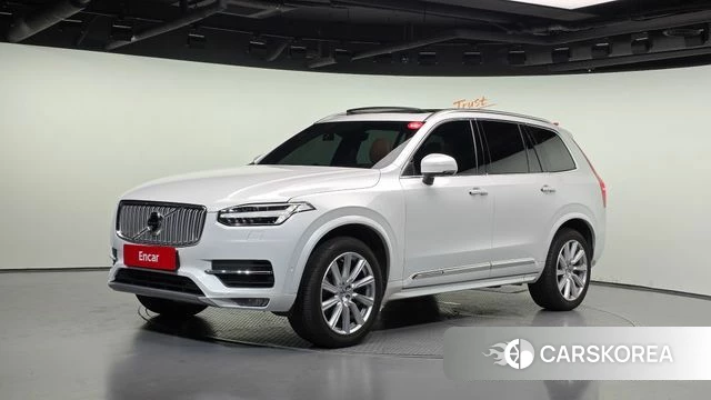 Volvo XC90 second Generation 2019 Белый из Кореи