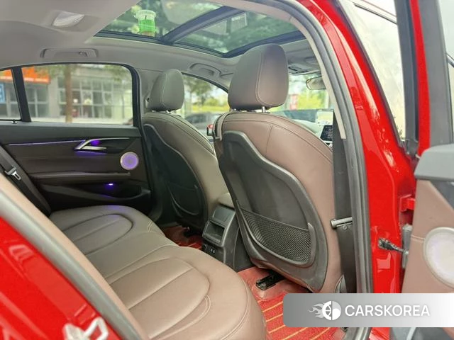 BMW 1 series 2021 Красный из Китая