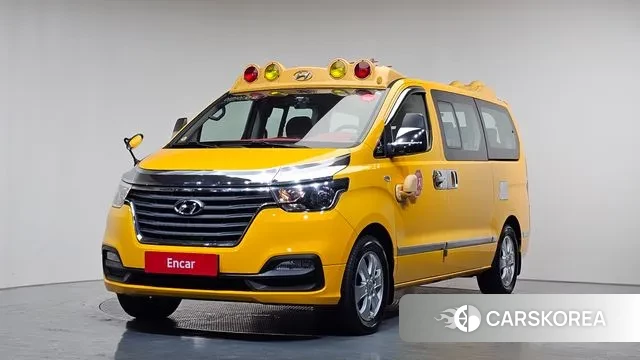 Hyundai The New Grand Starex 2018 Желтый из Кореи