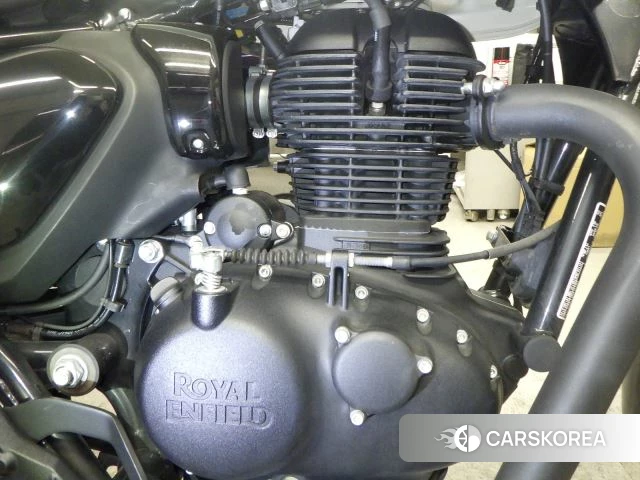 Engine photo