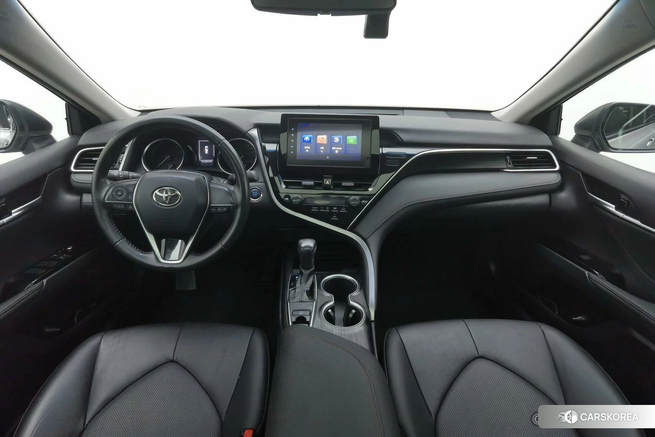 Toyota Camry 2022 Темно-серый из Китая