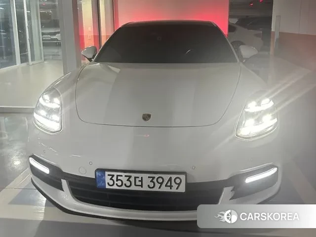 Porsche Panamera (971) 2018 Белый из Кореи