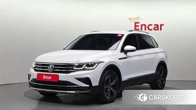 Volkswagen Tiguan second Generation 2022 Белый из Кореи
