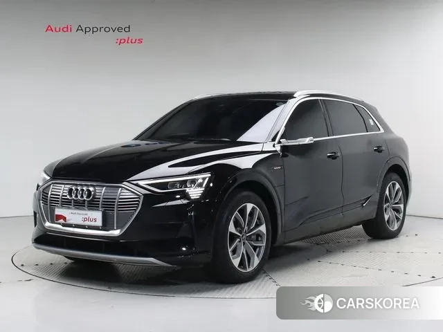 Audi e-Tron 2023 Черный из Кореи