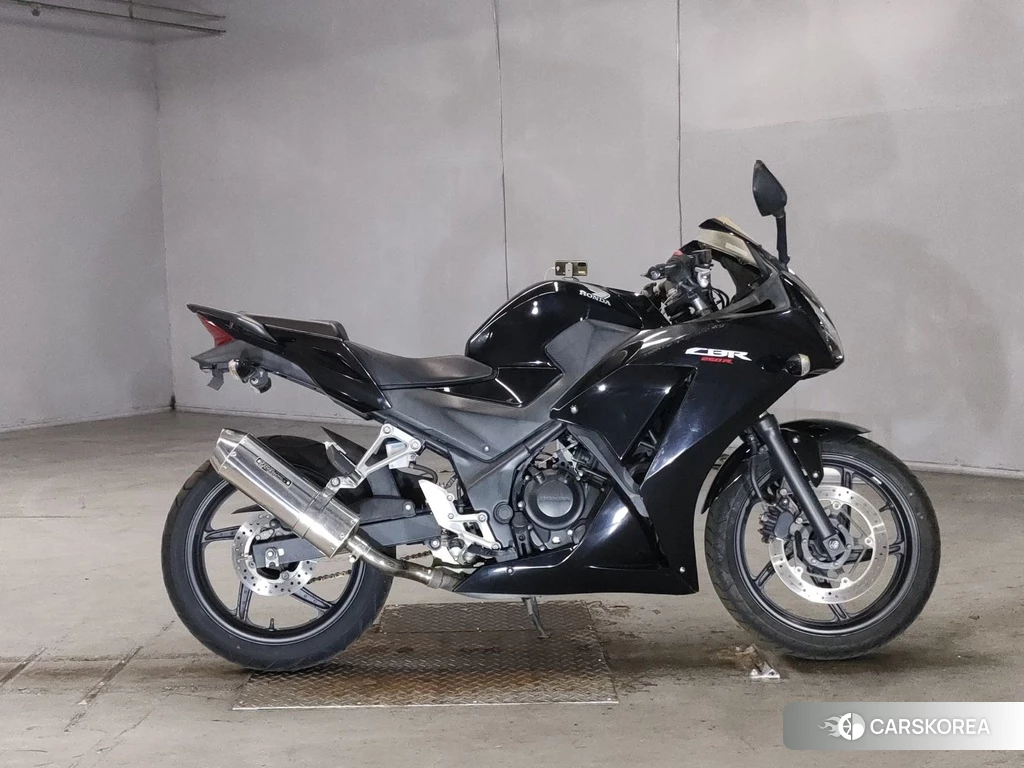 Проданный Honda CBR250R 2015 из Японии, фото 2
