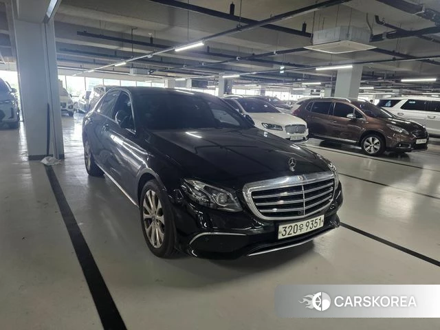 Mercedes-Benz E-Class W213 2019 Черный из Кореи
