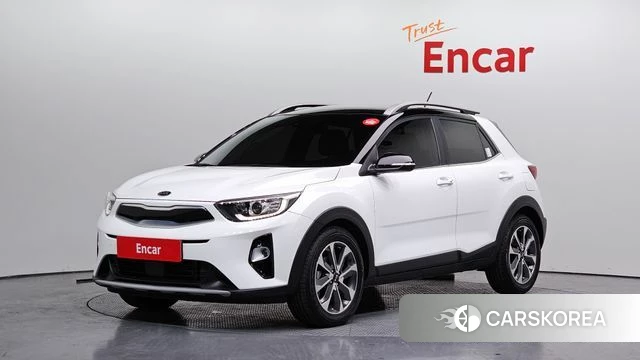 Kia Stonic 2018 Белый из Кореи