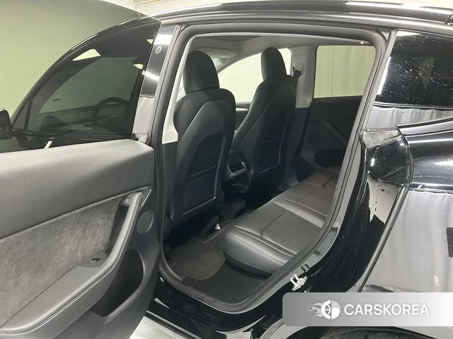 Tesla Model Y 2021 Черный из Китая