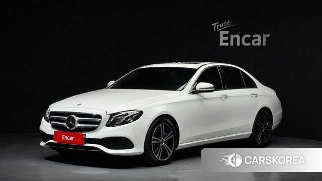 Mercedes-Benz E-Class W213 2020 Белый из Кореи