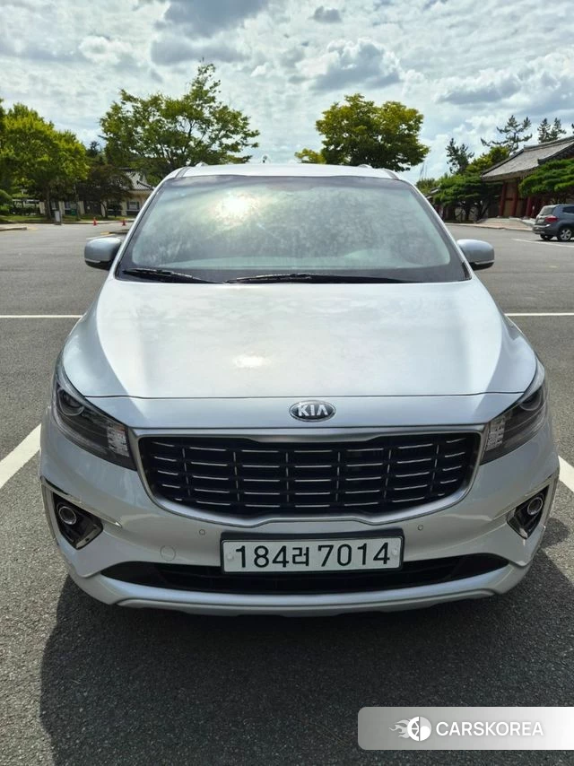 Kia The New Carnival 2018 Серебряный из Кореи