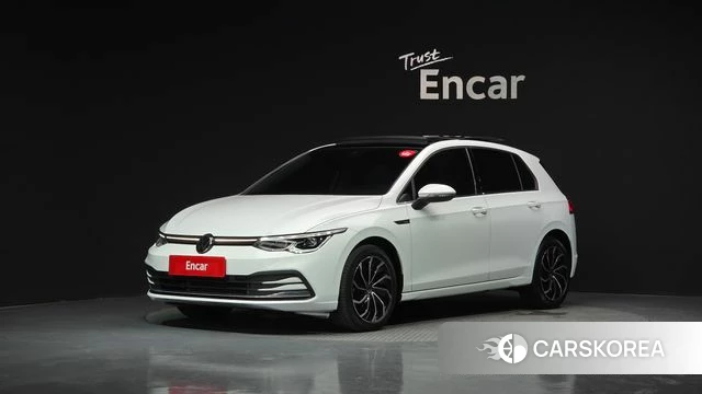 Volkswagen Golf 8th Generation 2022 Белый из Кореи