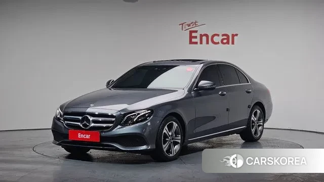 Mercedes-Benz E-Class W213 2018 Серый из Кореи