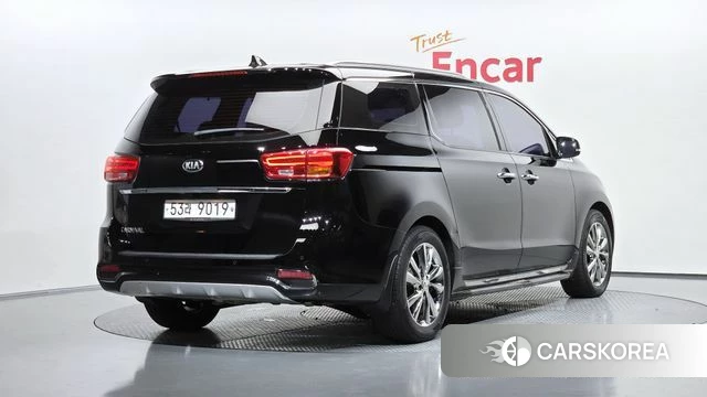 Kia The New Carnival 2018 Черный из Кореи