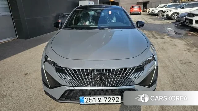 Peugeot 408 2025 Серебристо-серый из Кореи