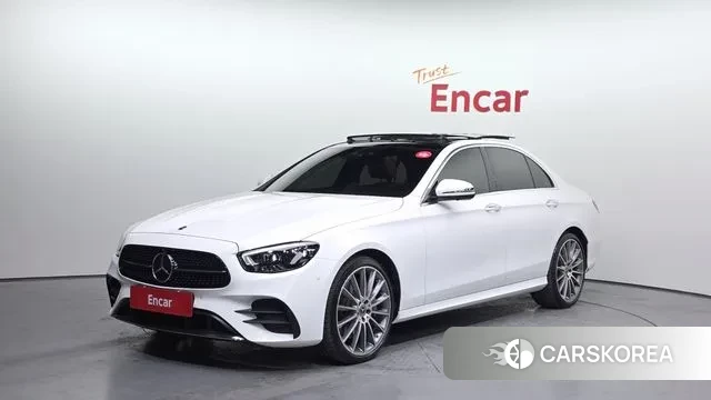 Mercedes-Benz E-Class W213 2021 Белый из Кореи