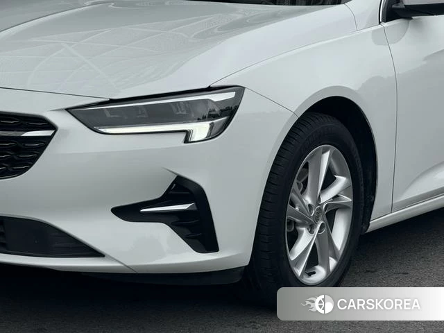 Buick Regal 2023 Белый из Китая