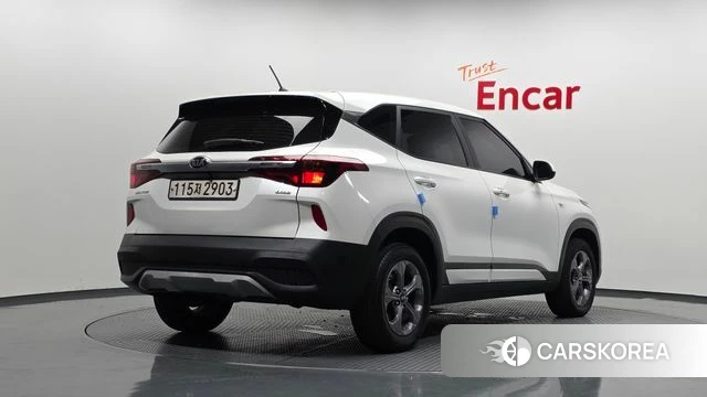 Kia Seltos 2020 Белый из Кореи