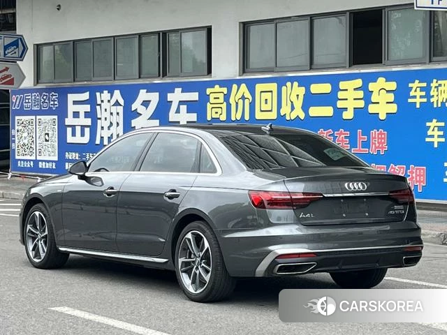 Audi A4L 2021 Темно-серый из Китая