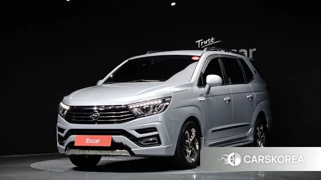 Ssangyong Korando Turismo 2018 Серебряный из Кореи