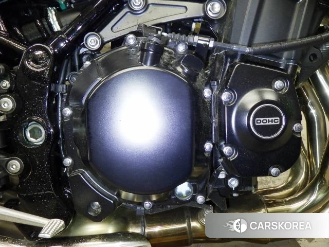 Engine photo