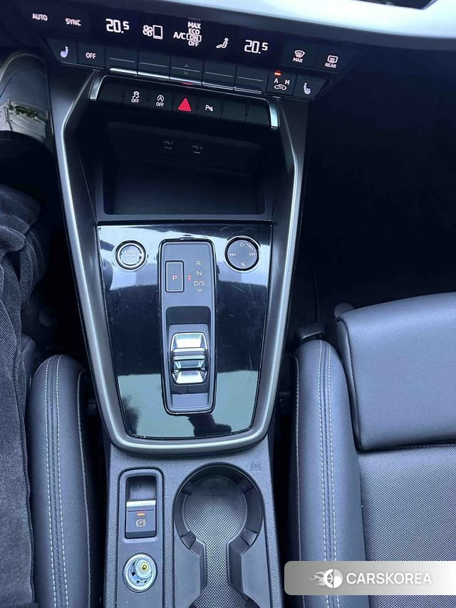Volkswagen Golf 2022 Черный из Китая
