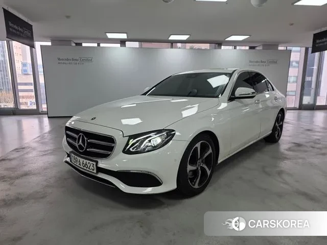Mercedes-Benz E-Class W213 2020 Белый из Кореи