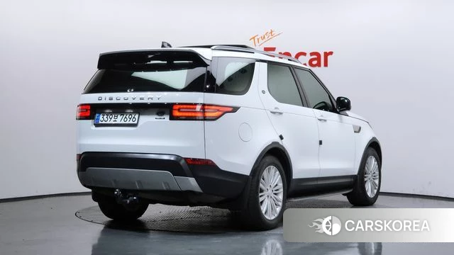 Land Rover Discovery 5 2018 Черный из Кореи